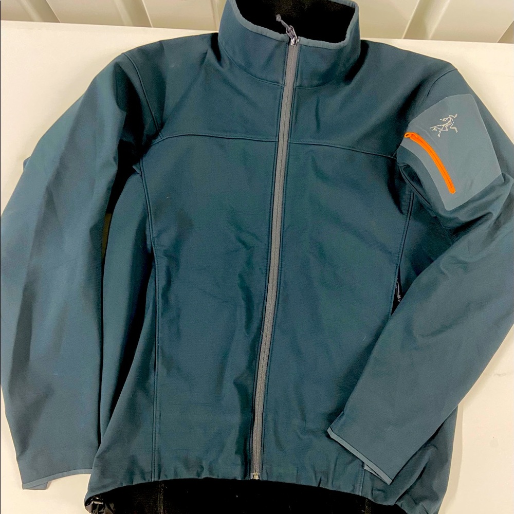 Men’s Arc’teryx Jacket.  Used once.  Lightweight.  Smoke free home
